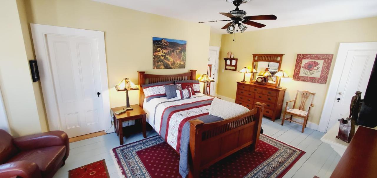 The Lark & Loon Inn Annapolis Royal Extérieur photo